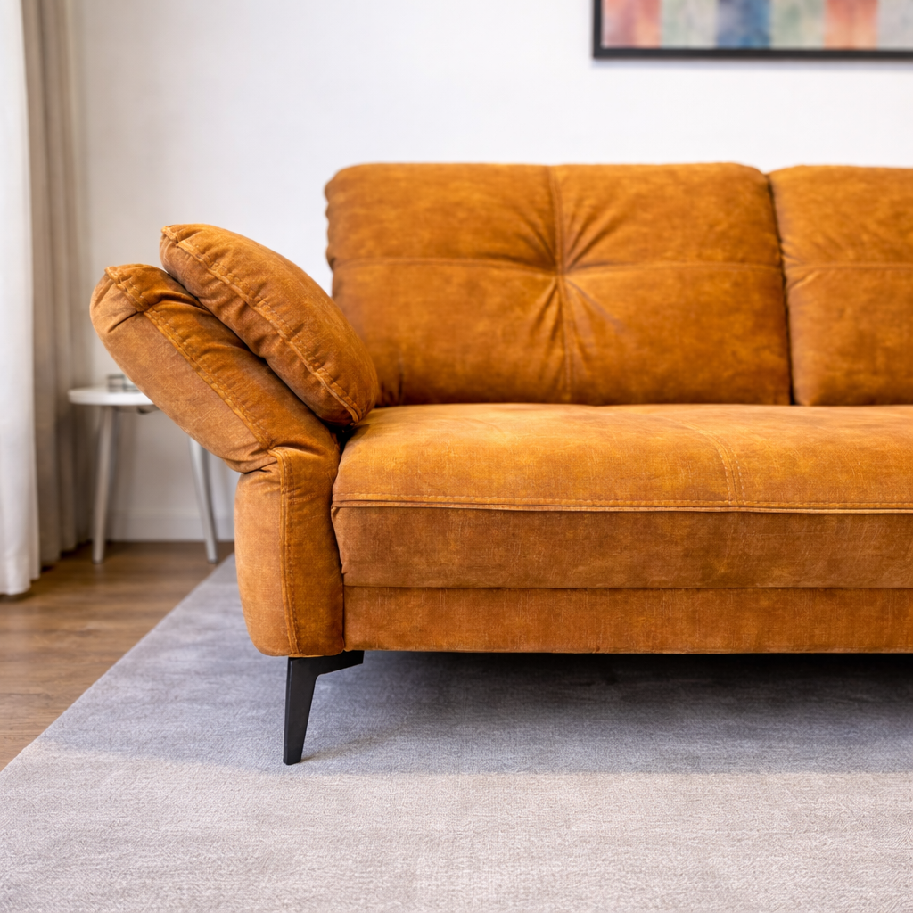 Sinepikollane mooduldiivani reguleeritav käetugi alumises asendis eestvaates