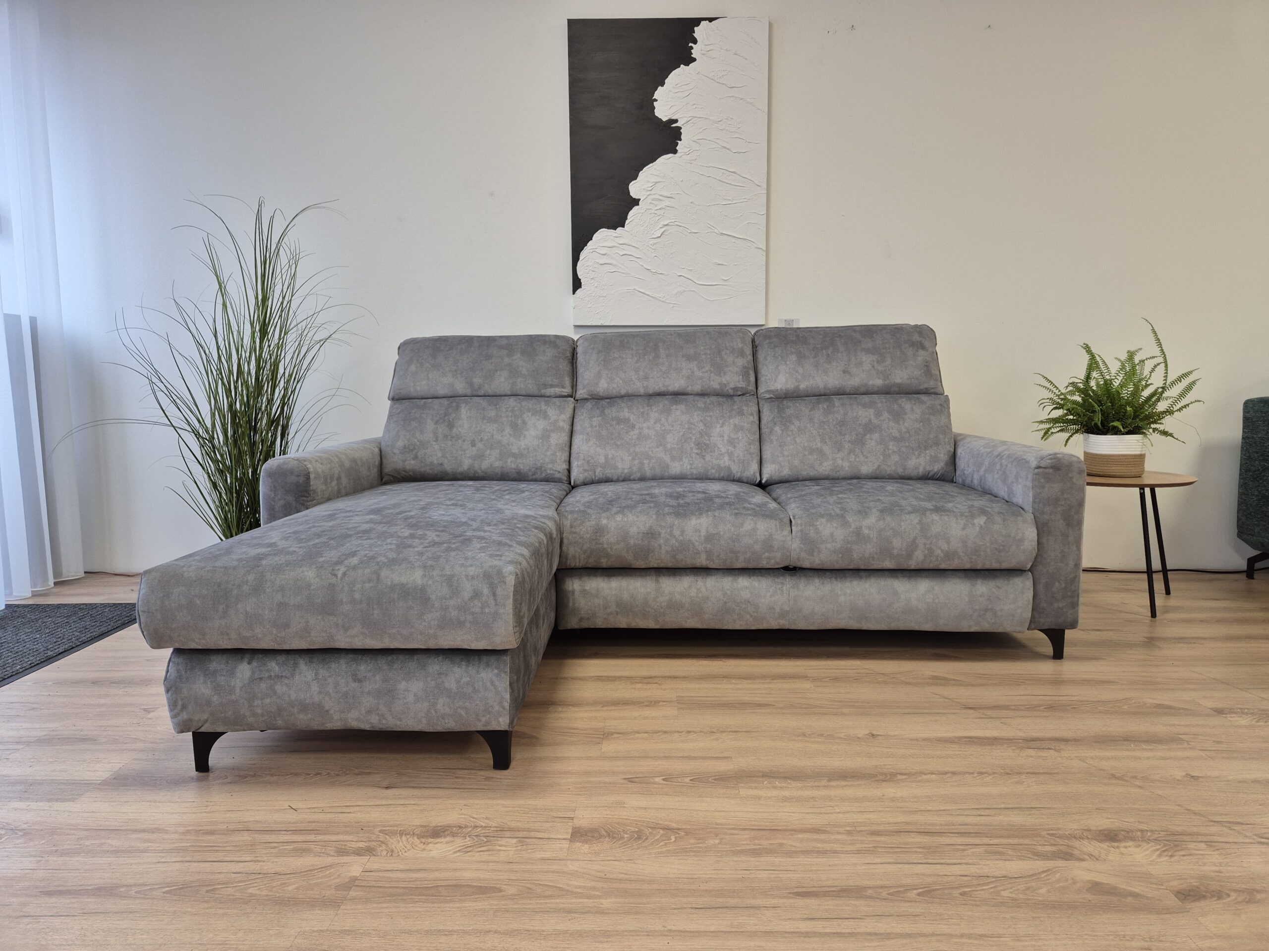 Diivanvoodi Marcella hall