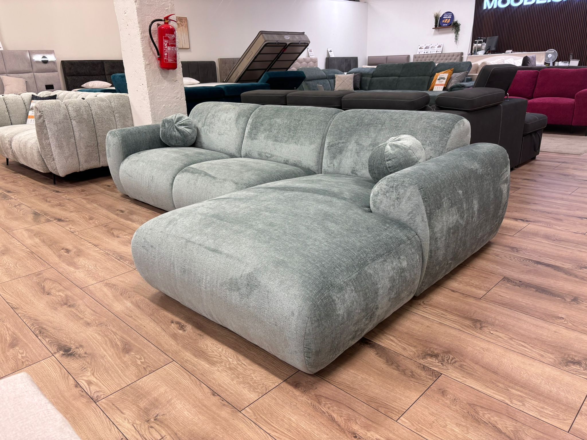 Nurgadiivan Cloudy parem nurk - Image 4