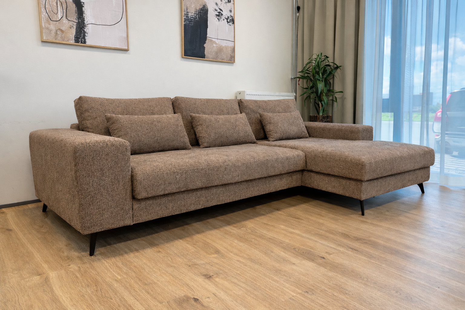 Nurgadiivan California M Catch me 5, parem nurk - Image 2