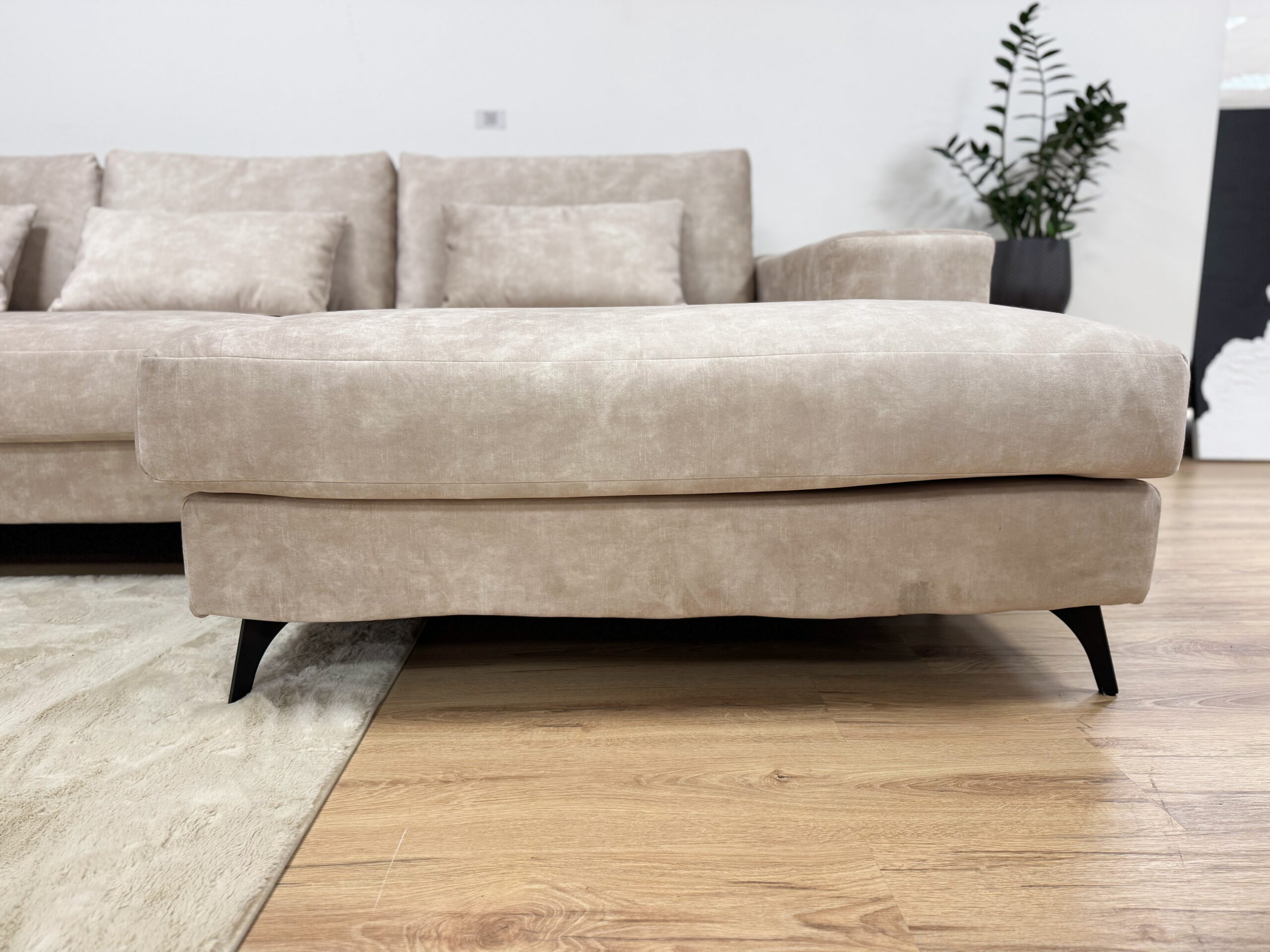 Nurgadiivan California M Torre 2 - Image 4